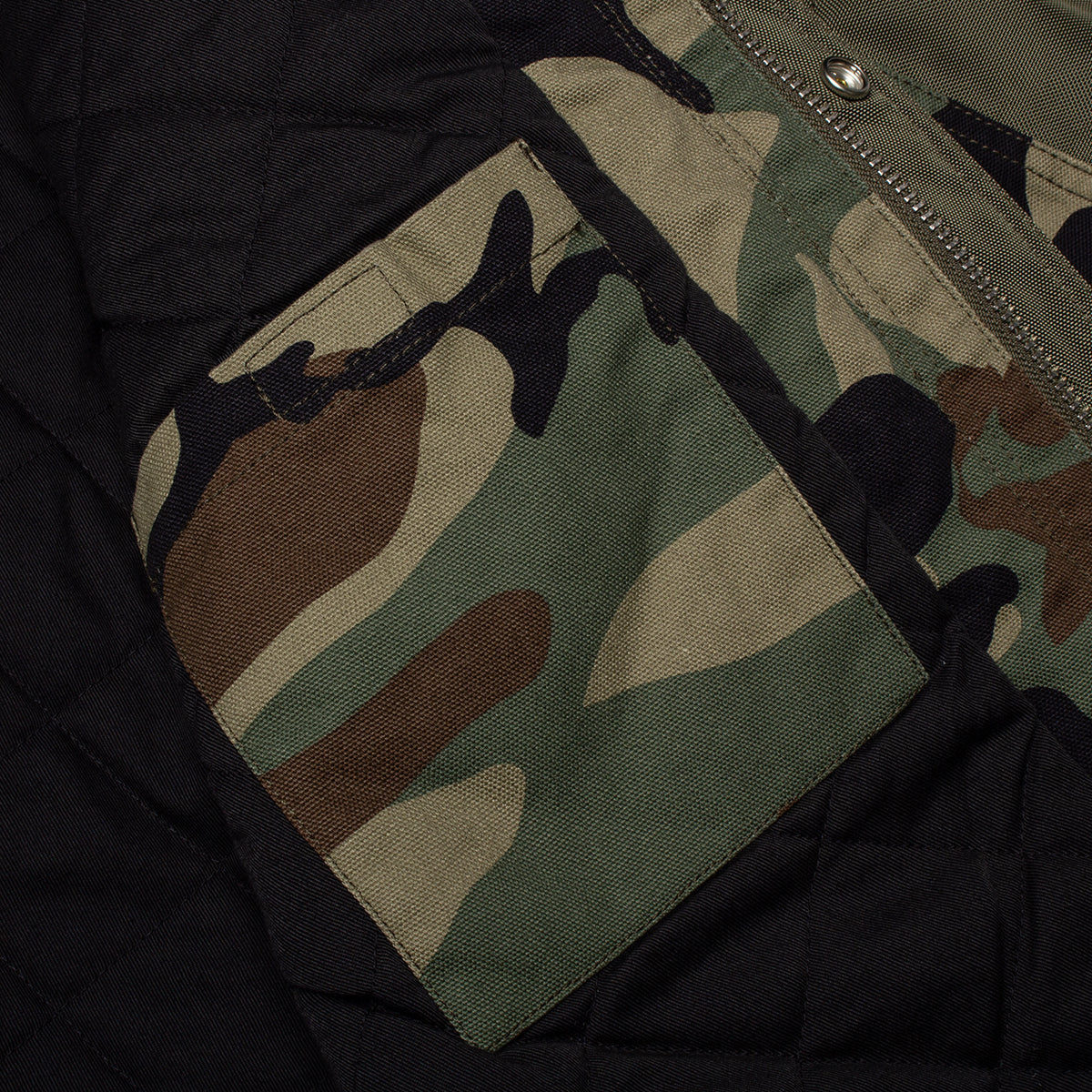Stussy - Workgear Jacket
Style # 115860
Color : Woodland Camo