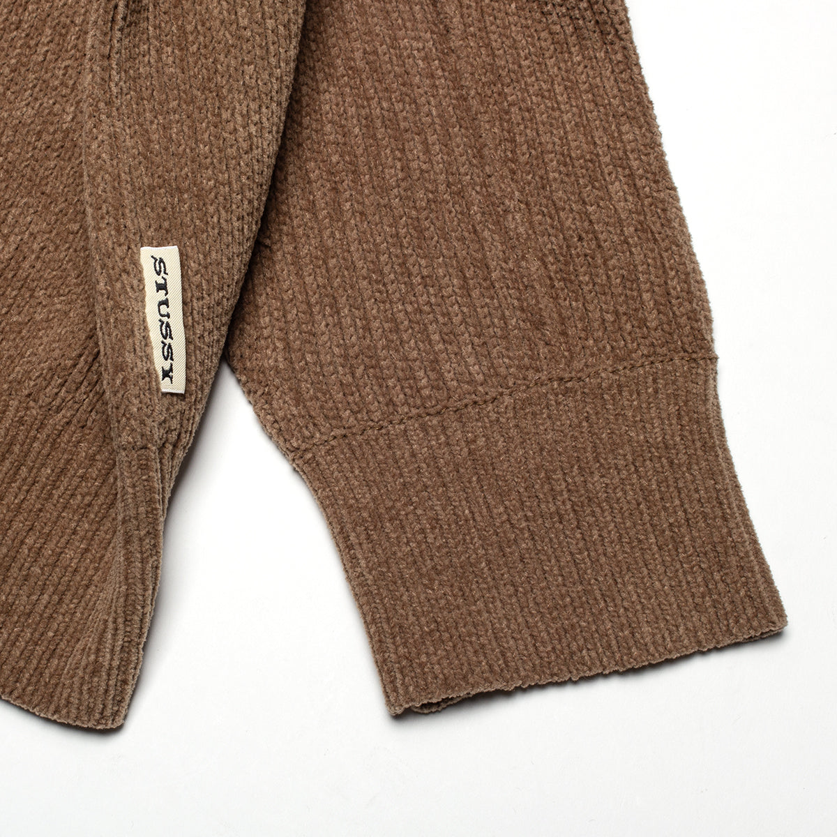 Stussy - Exposed Seam Sweater
Style # 117271
Color : Brown