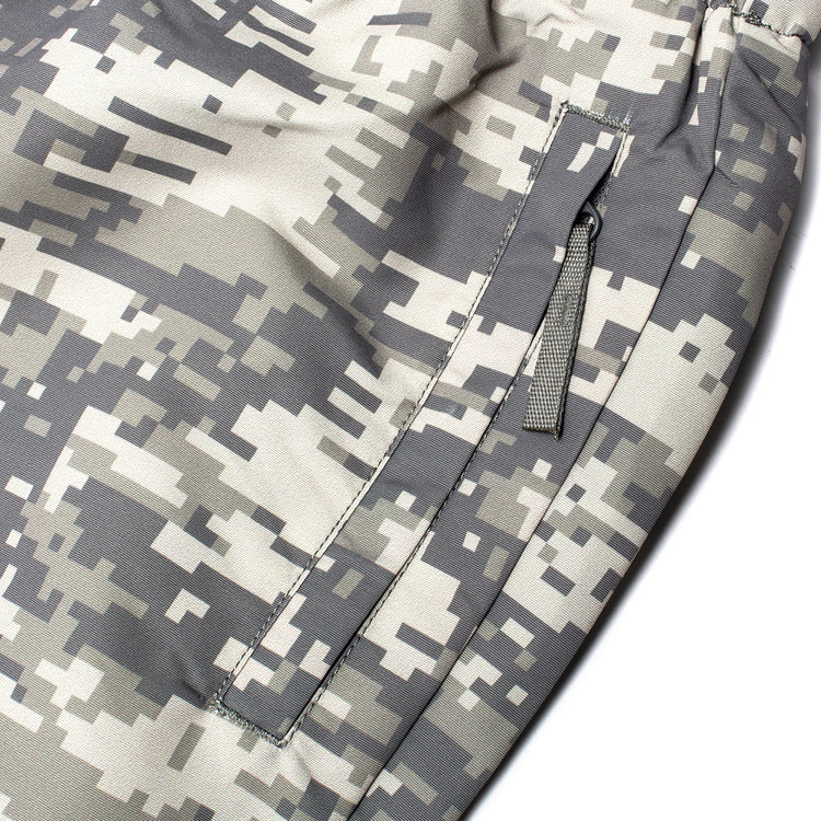 Stussy - Training Pant
Style # 116717
Color : Digital Camo