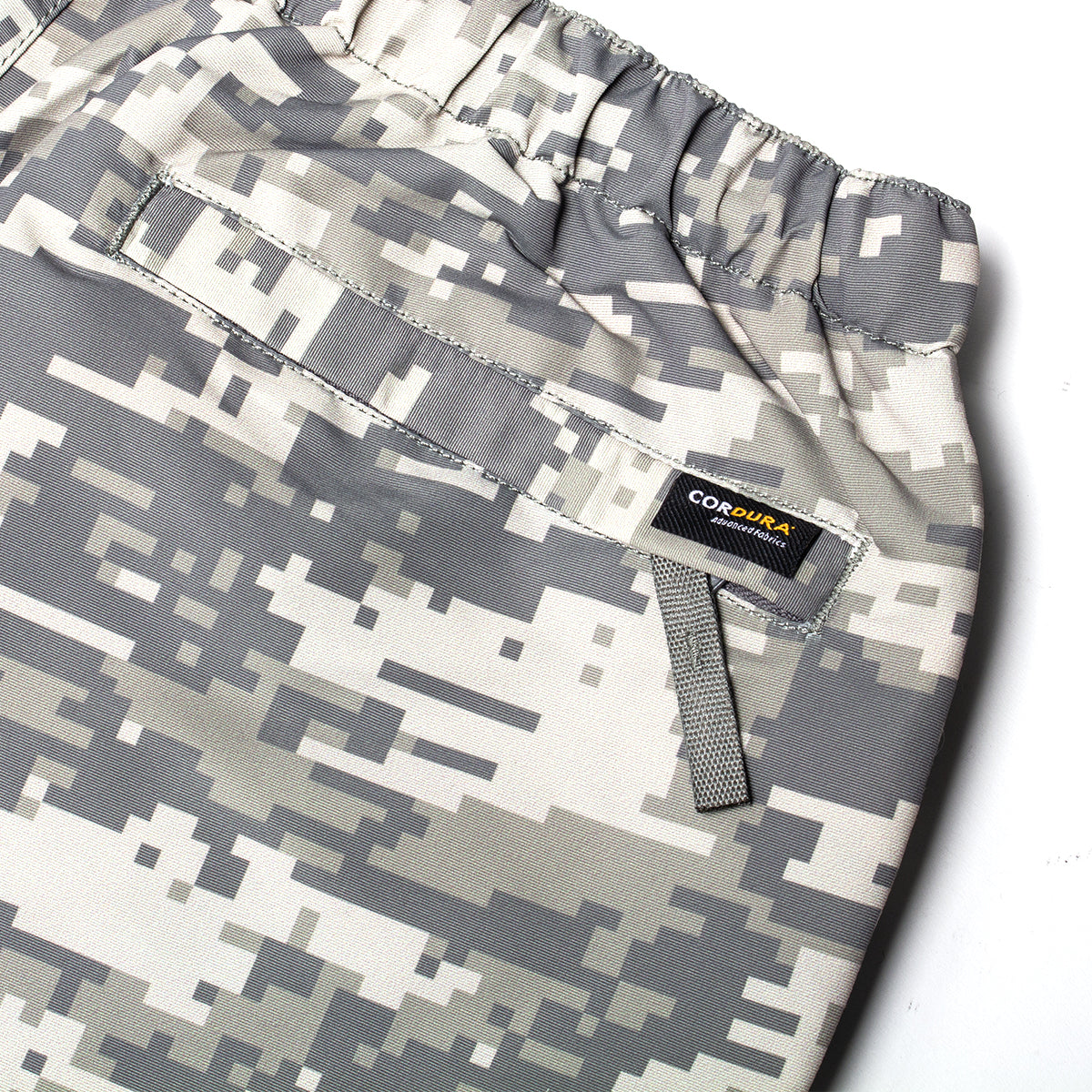 Stussy - Training Pant
Style # 116717
Color : Digital Camo