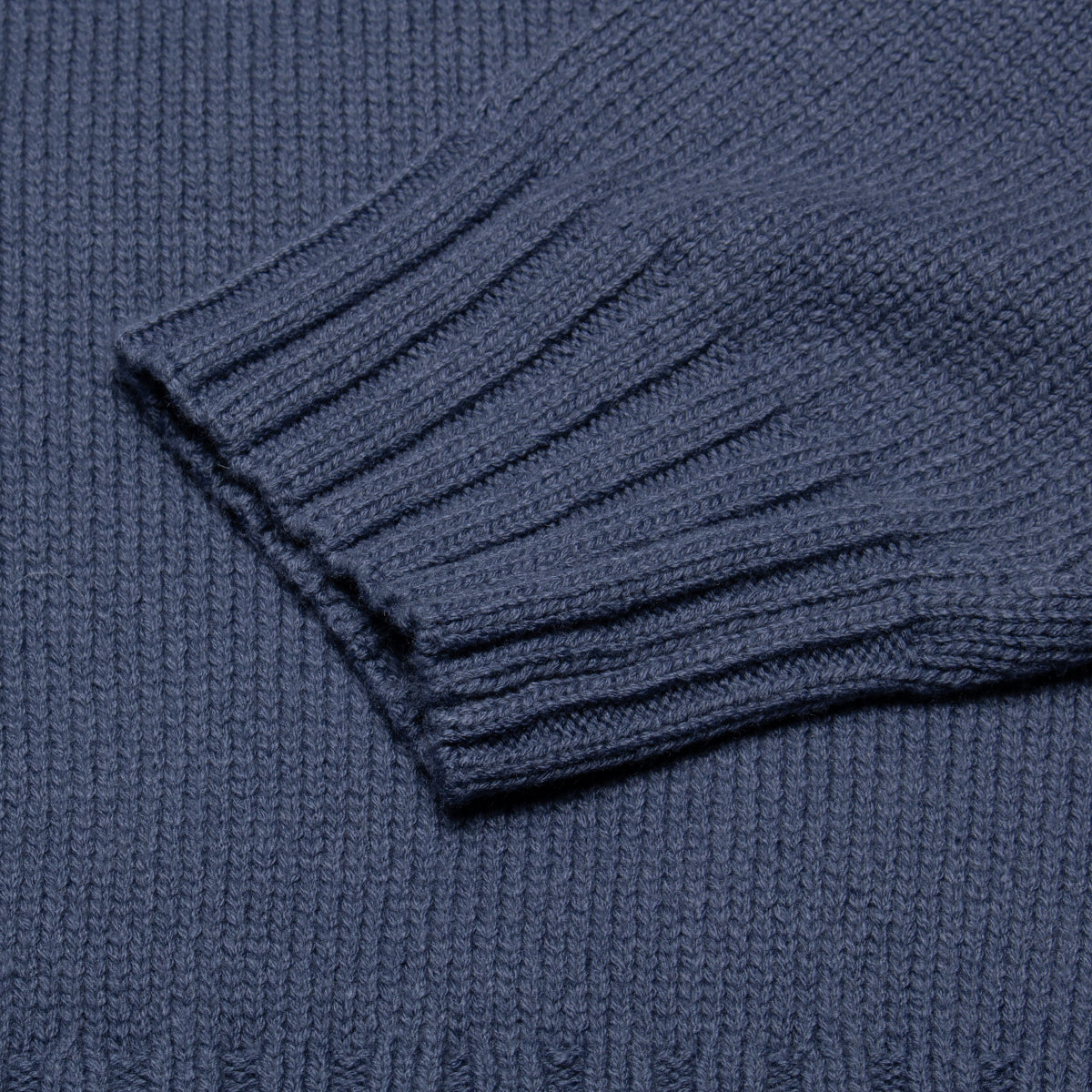 Stussy - Tonal Mock Neck Sweater
Style # 117276
Color : Washed Blue