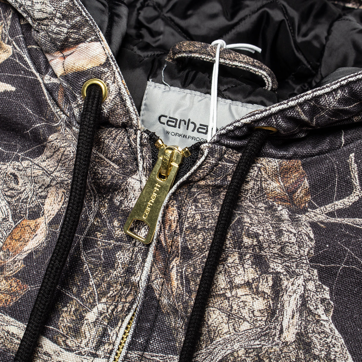 Carhartt WIP - OG Active Jacket (Winter)
Style # I035612-3X5
Color : Camo Feather Tree / Black (Heavy Stone Canvas)