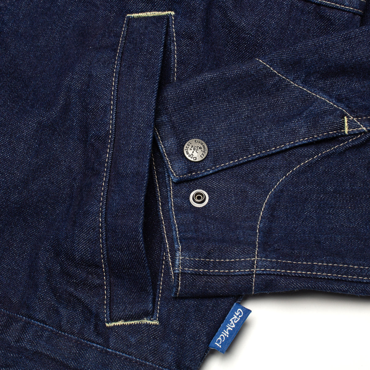 Gramicci - Japanese Slub Denim Jacket
Style # G5FM-J027
Color : Indigo