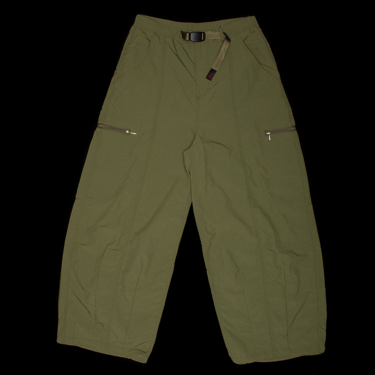 Gramicci - Women's Nylon Balloon Pant
Style # G5FW-P143

Color : Olive