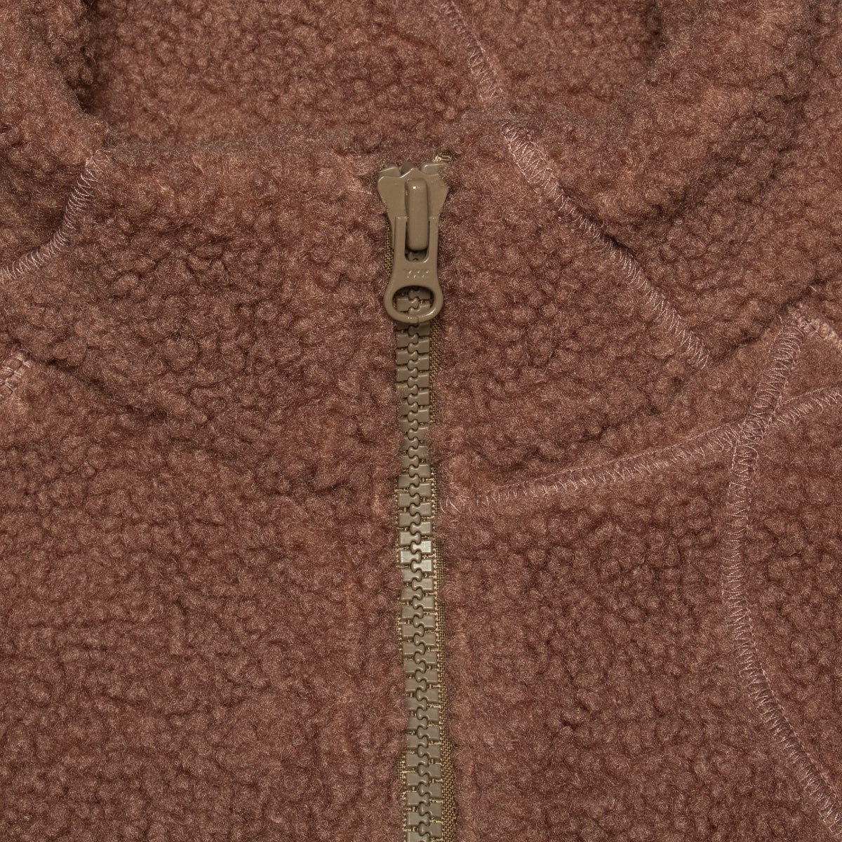 Dime | Coverstitch Sherpa Fleece
Color : Mauve