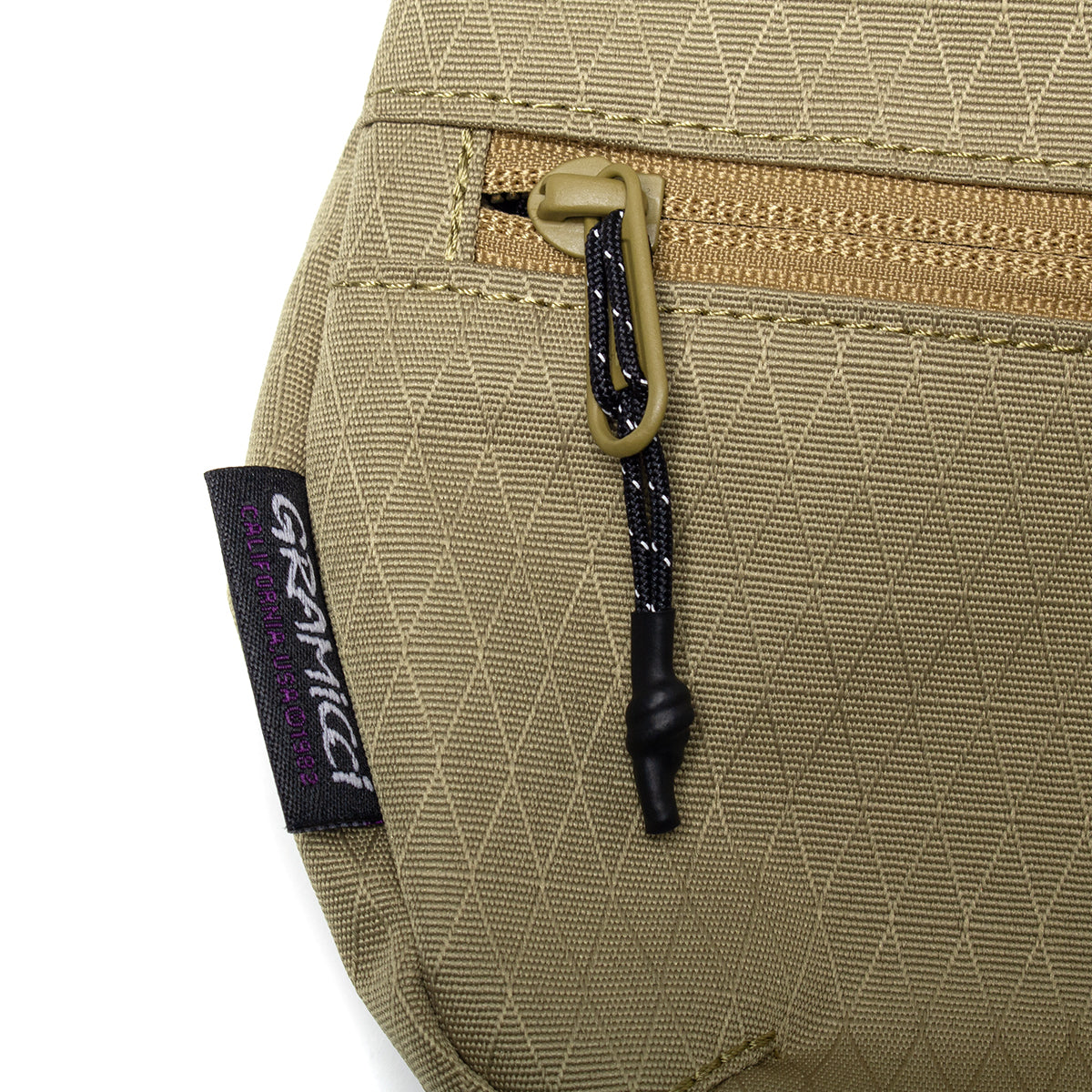 Gramicci - Field Sacoche
Style # G5FB-164
Color : Bronze Olive