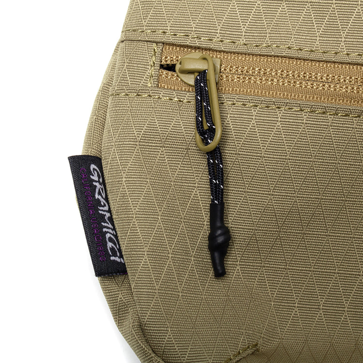 Gramicci - Field Sacoche
Style # G5FB-164
Color : Bronze Olive