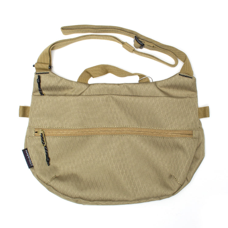 Gramicci - Field Sacoche
Style # G5FB-164
Color : Bronze Olive