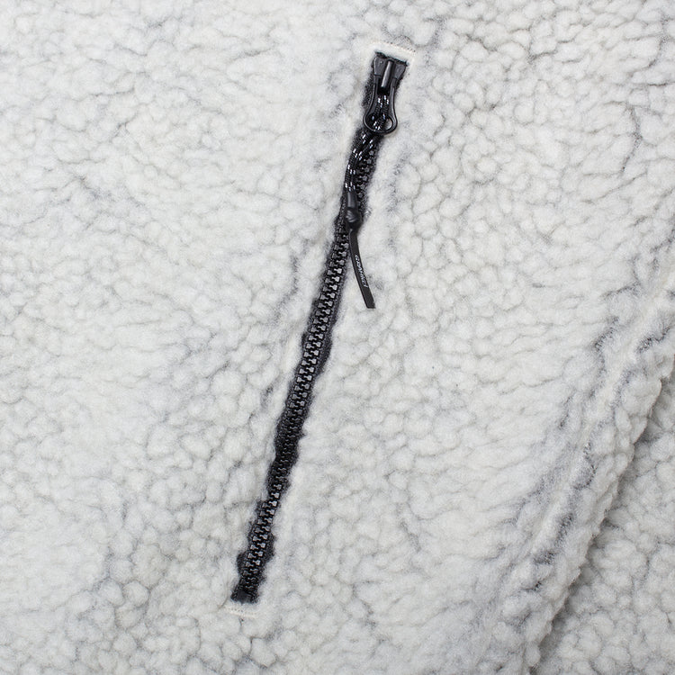 Gramicci - Reversible Sherpa Jacket
Style # G5FU-J014
Color : Natural / Chartreuse