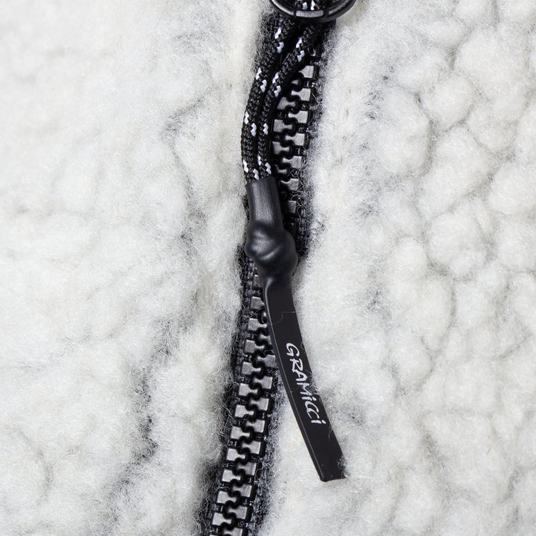 Gramicci - Reversible Sherpa Jacket
Style # G5FU-J014
Color : Natural / Chartreuse