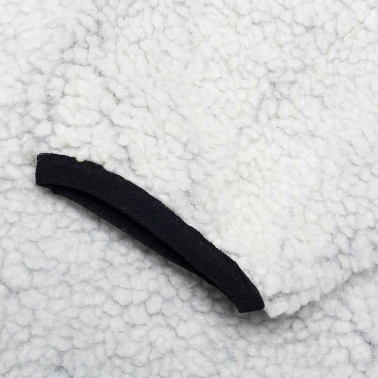 Gramicci - Reversible Sherpa Jacket
Style # G5FU-J014
Color : Natural / Chartreuse