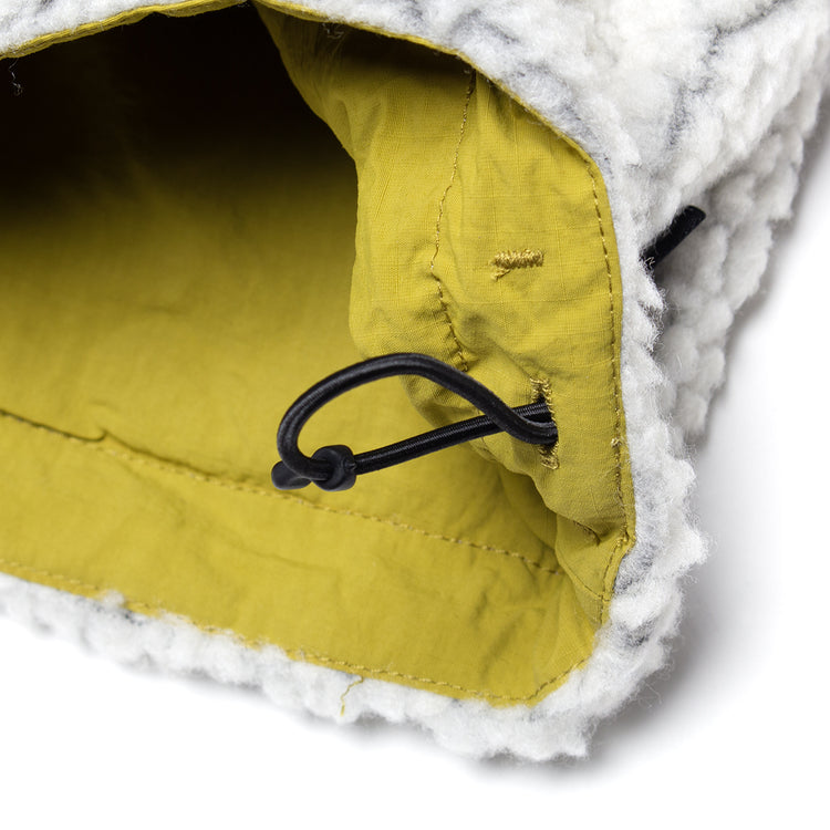 Gramicci - Reversible Sherpa Jacket
Style # G5FU-J014
Color : Natural / Chartreuse