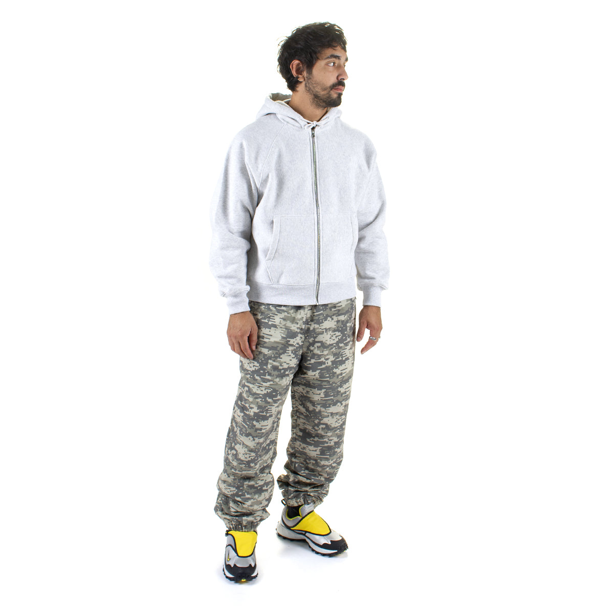 Stussy - Training Pant
Style # 116717
Color : Digital Camo