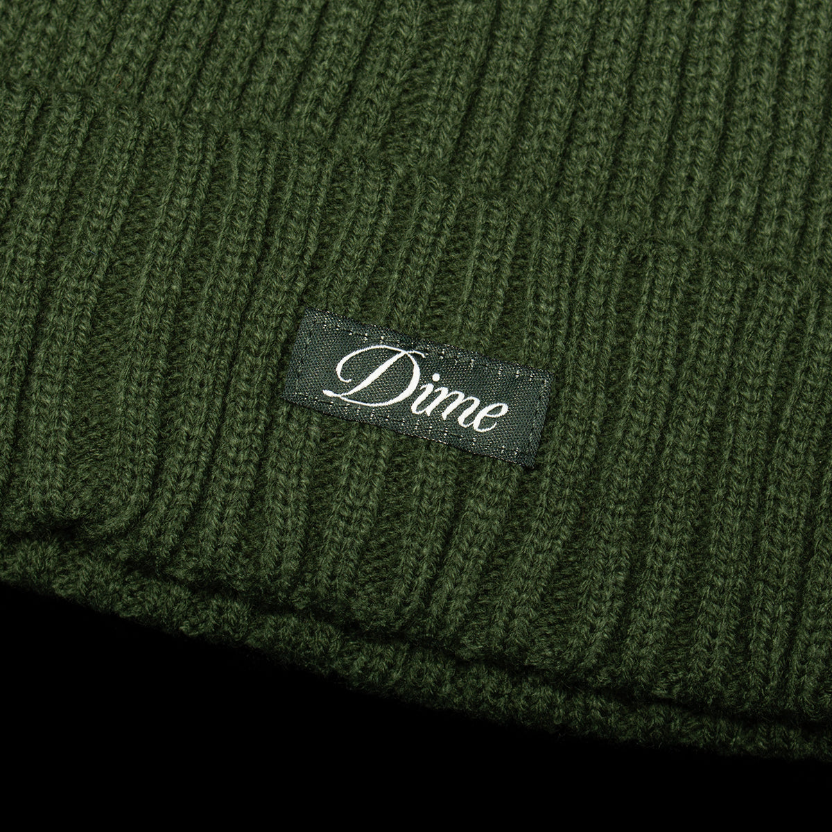 Dime | Cursive Fold Beanie
Color : Forest