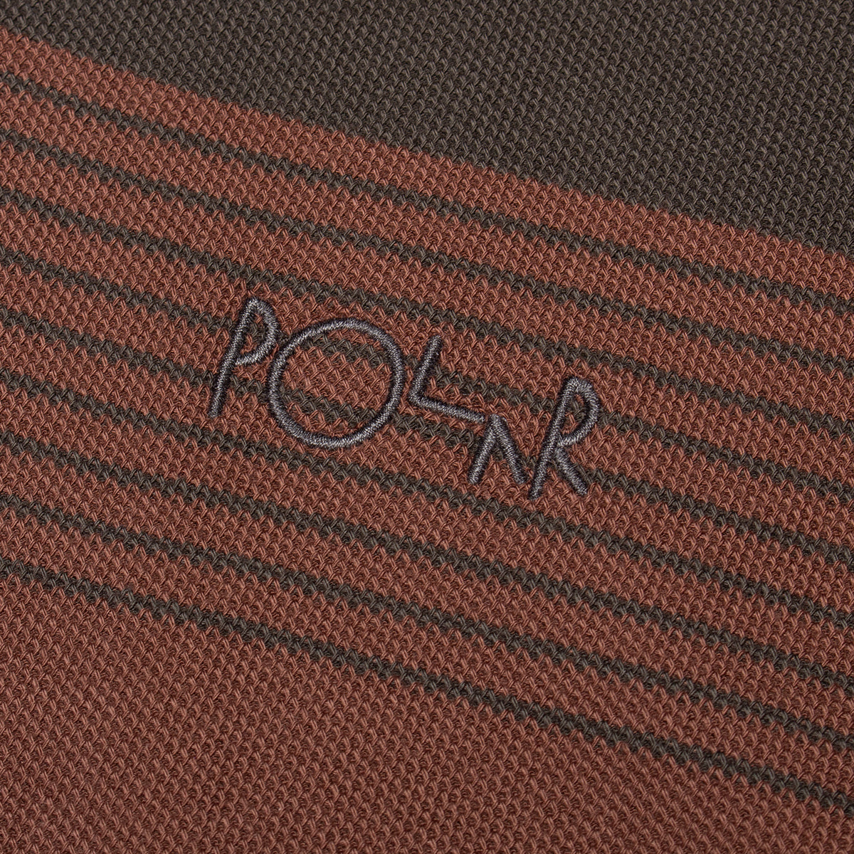 Polar Skate Co. - Surf Half Zip L/S Shirt
Color : Dirty Black / Brownstone