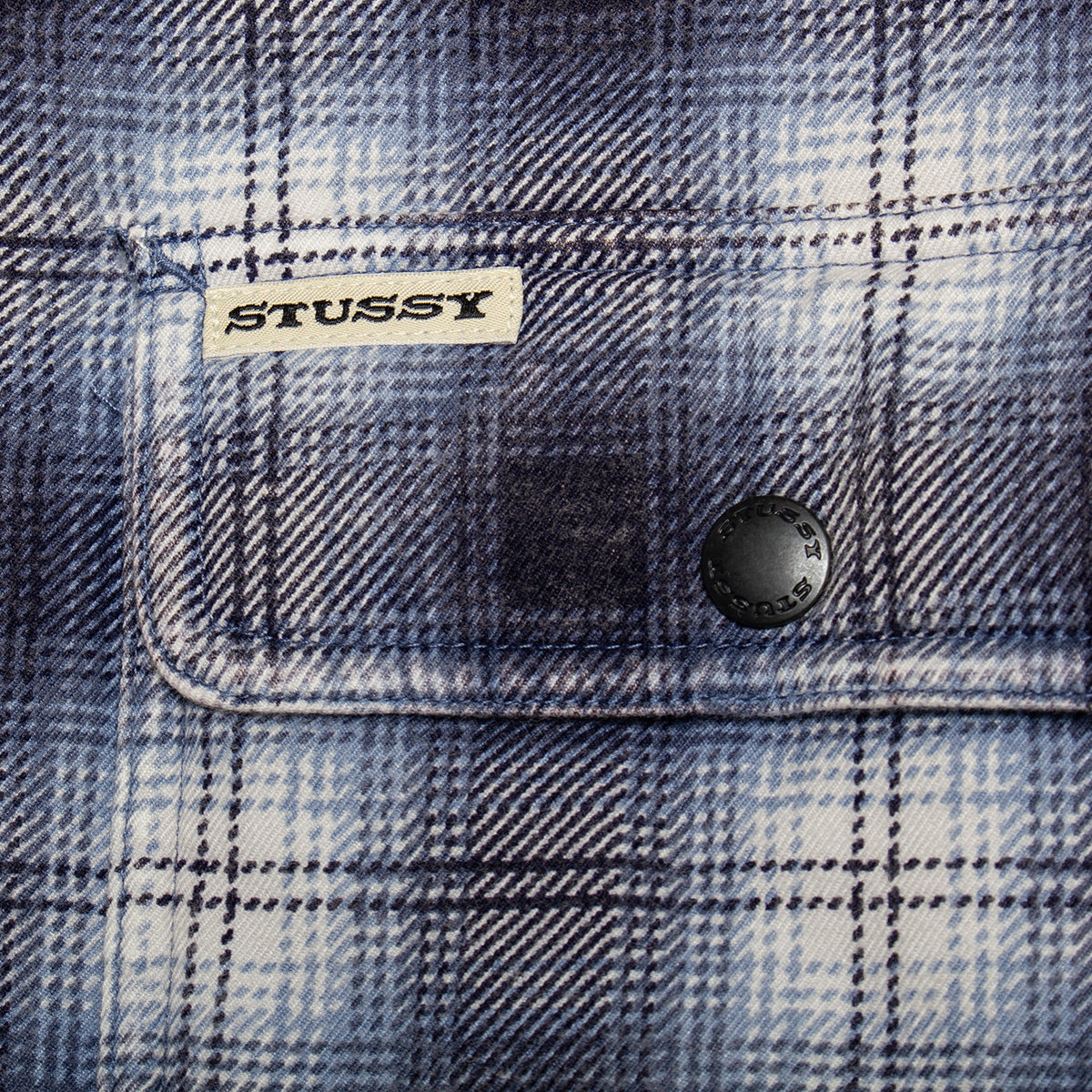 Stussy - Zip Hooded Plaid Shirt
Style # 1110381
Color : Blue