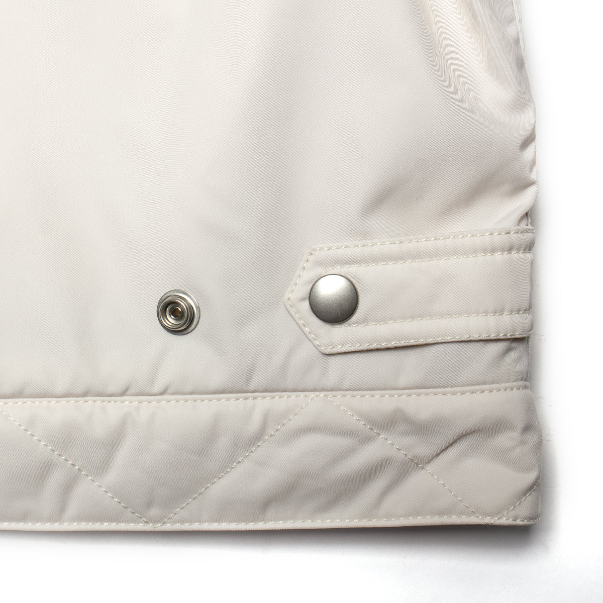 Stussy - Flight Parka
Style # 115967
Color : Bone