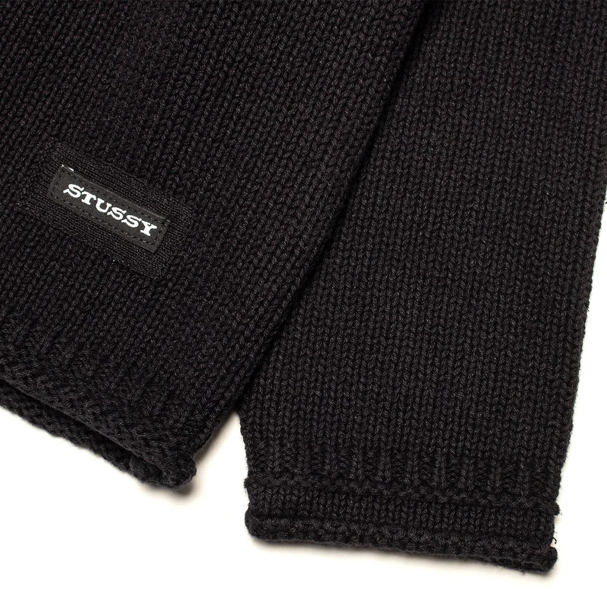 Stussy - Beach Hooded Sweater
Style # 117298
Color : Black