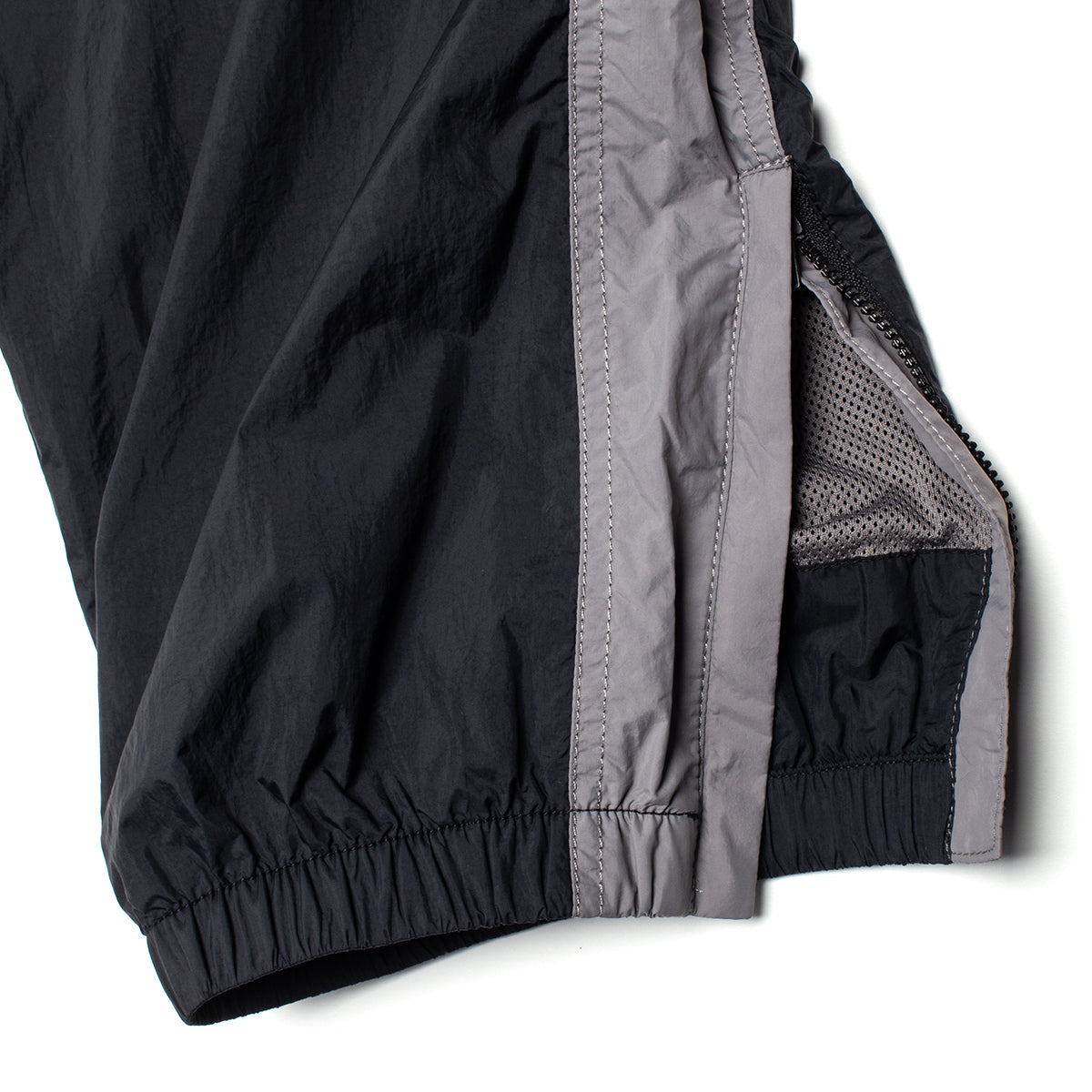 Stussy - Faded Graphic Fleece Pant
Style # 116667
Color : Washed Navy