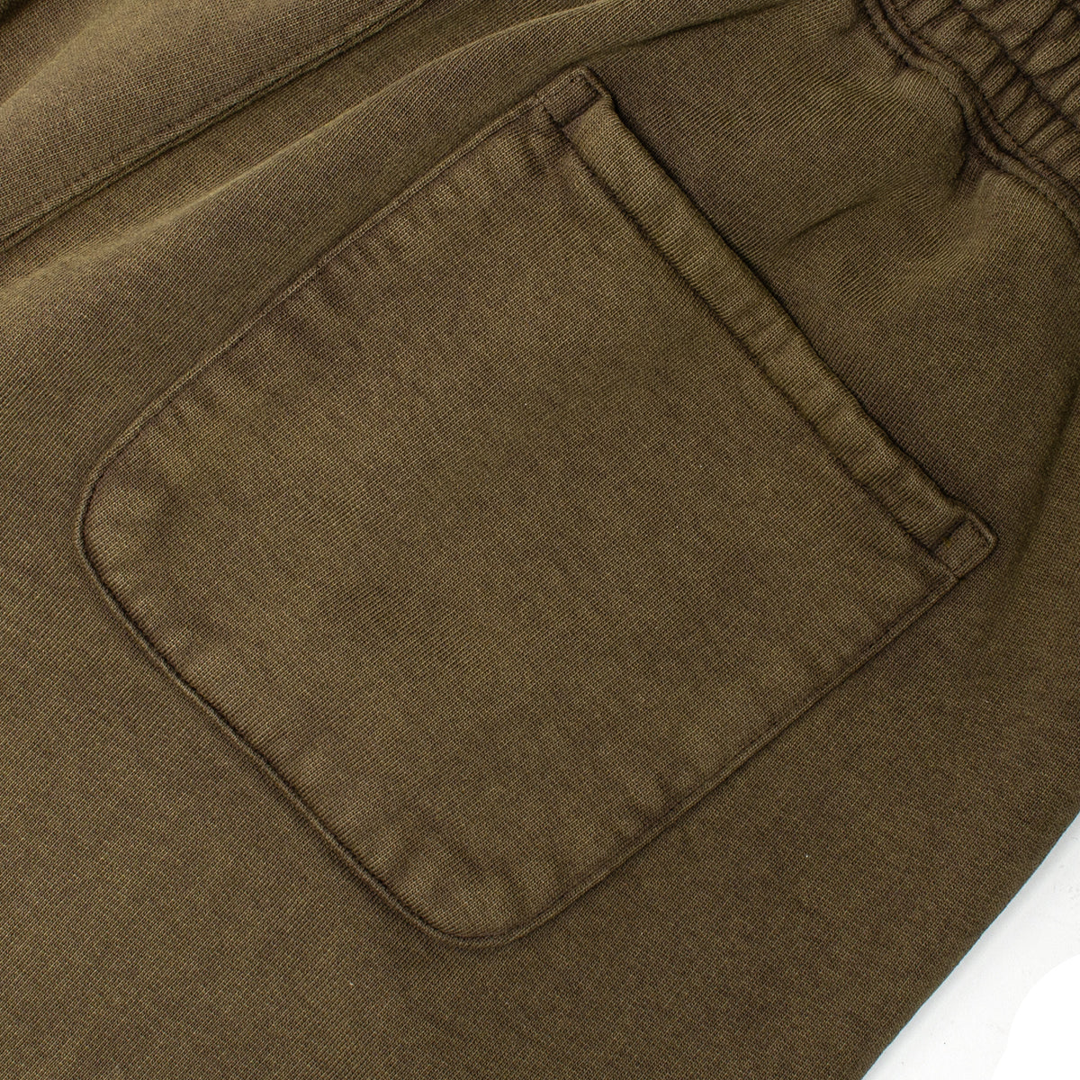 Stussy - Faded Graphic Fleece Pant
Style # 116667
Color : Washed Olive