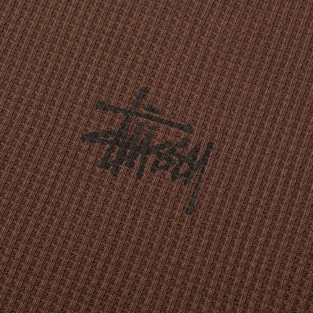 Stussy - Raglan Thermal Basic Stock
Style # 1140356
Color : Brown