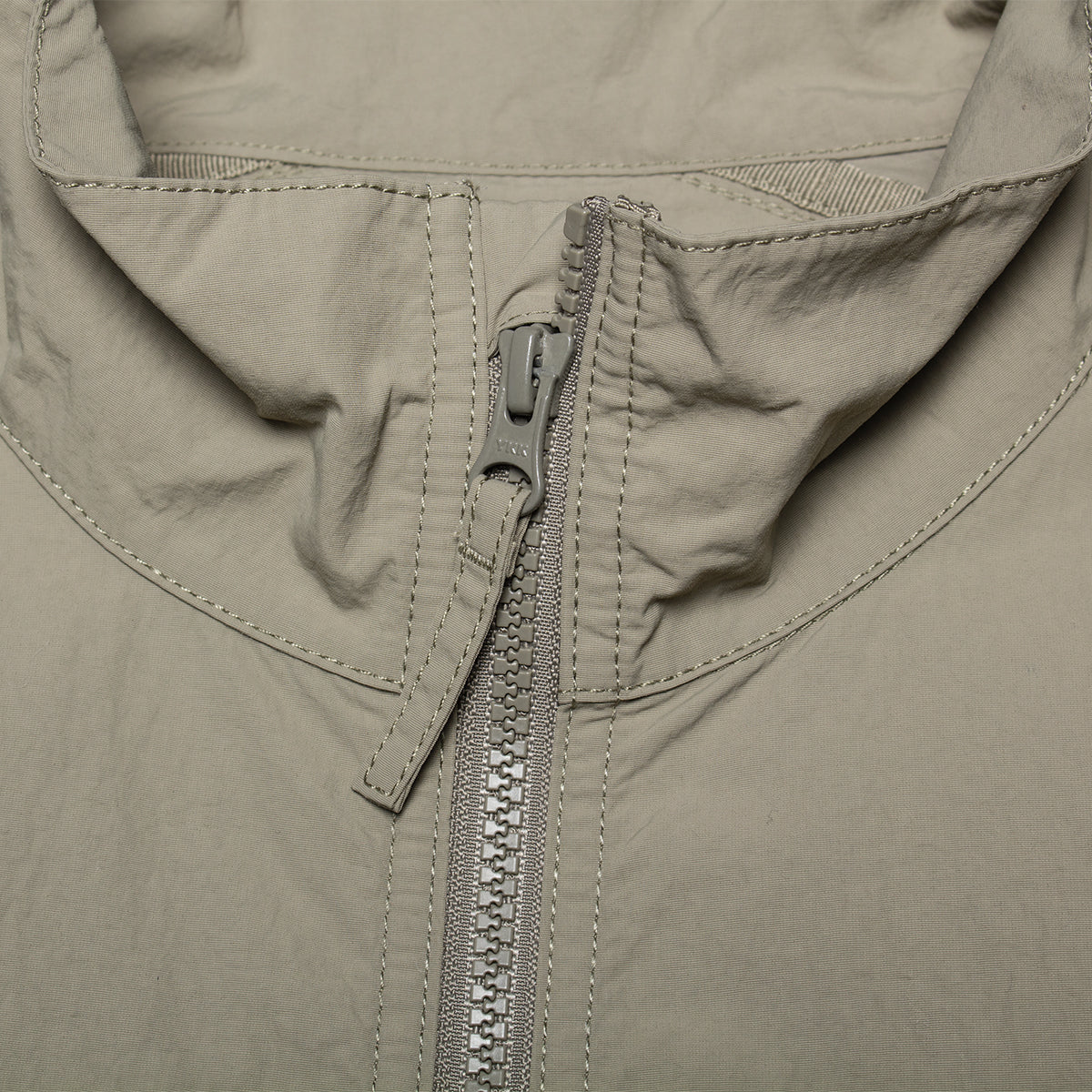 Stussy - Lightweight Mock Jacket
Style # 115902
Color : Khaki