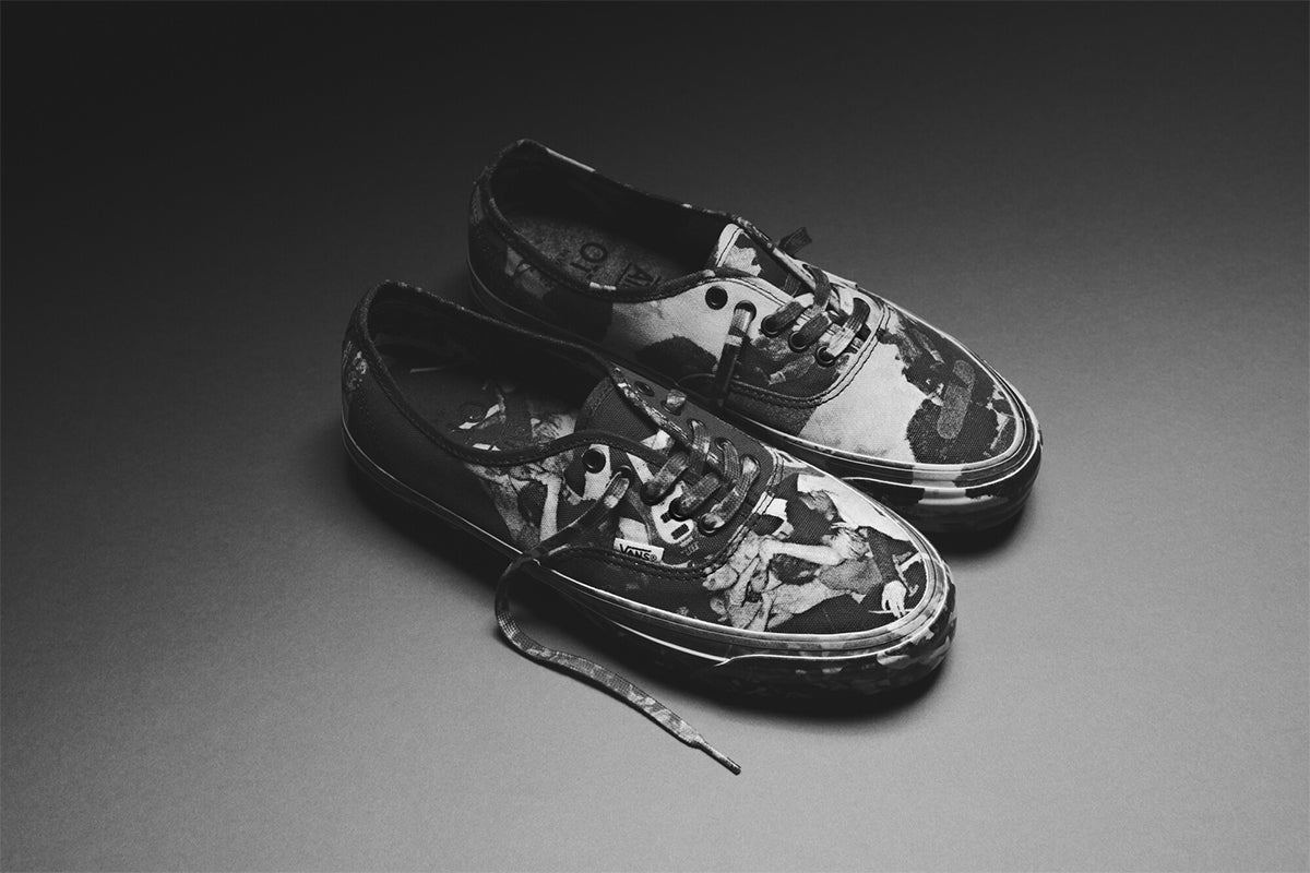 Vans OTW - Authentic 44 x Atiba Jefferson
Style # VN000EEUGC71
Color : Photo Print