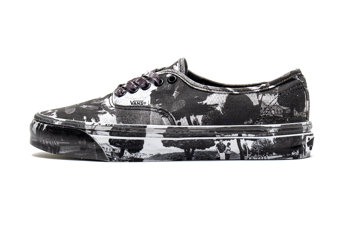 Vans OTW - Authentic 44 x Atiba Jefferson
Style # VN000EEUGC71
Color : Photo Print
