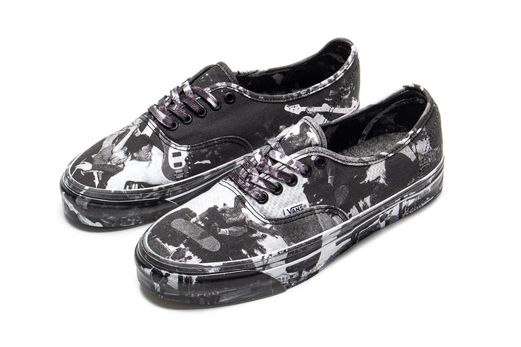 Vans OTW - Authentic 44 x Atiba Jefferson
Style # VN000EEUGC71
Color : Photo Print