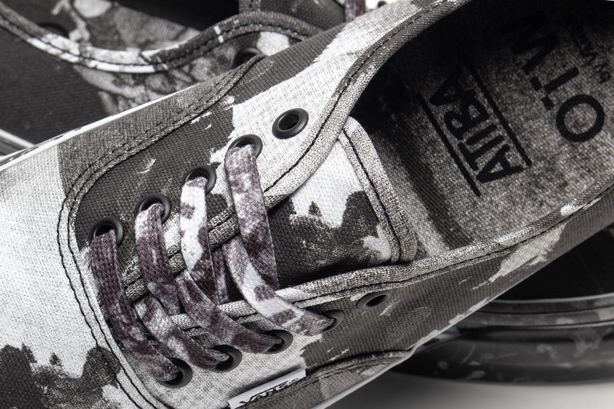 Vans OTW - Authentic 44 x Atiba Jefferson
Style # VN000EEUGC71
Color : Photo Print