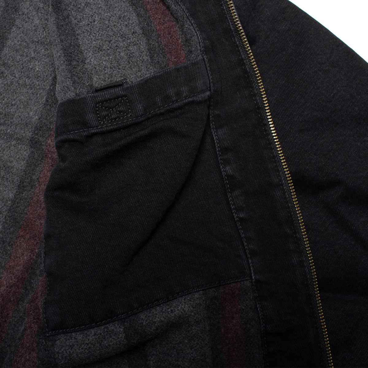Carhartt WIP - OG Detroit Jacket (Winter)
Style # I037535-00E
Color : Black / Black (Stone Washed)