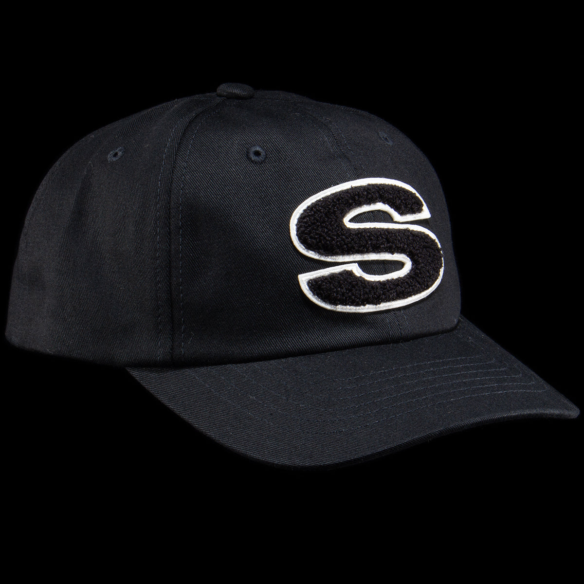 Stussy - Chenille S Snapback Cap
Style 1311061
Color : Onyx