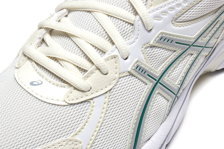 Asics | GT-2160
Style # 1203A320.105
Color : Cream / Jasper Green