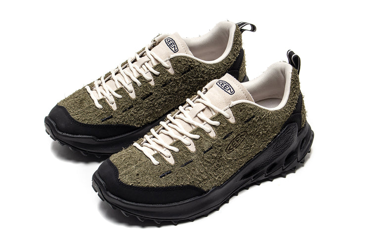 Keen - Jasper Zionic
Style # 1031089
Color : Dark Olive / Birch