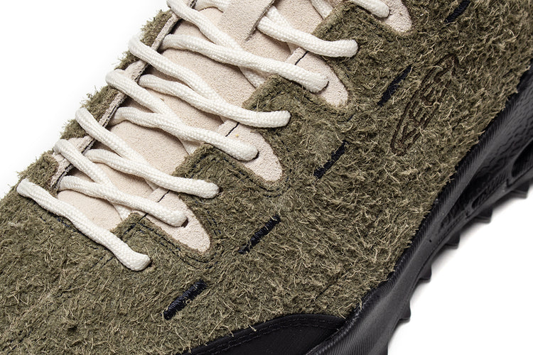 Keen - Jasper Zionic
Style # 1031089
Color : Dark Olive / Birch