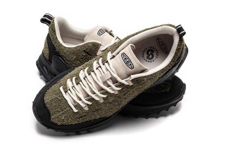 Keen - Jasper Zionic
Style # 1031089
Color : Dark Olive / Birch