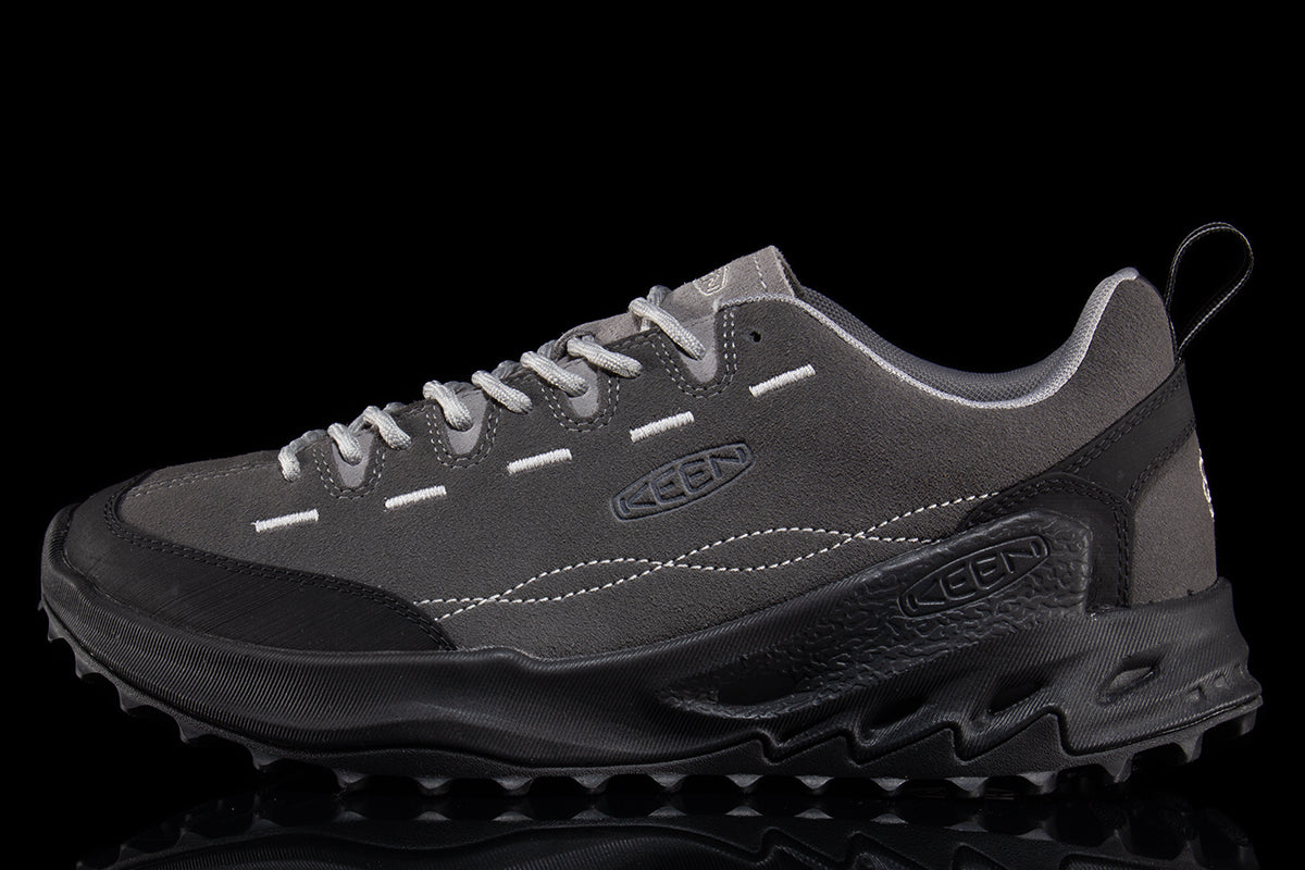 Keen - Jasper Zionic
Style # 1031092
Color : Magnet / Vapor