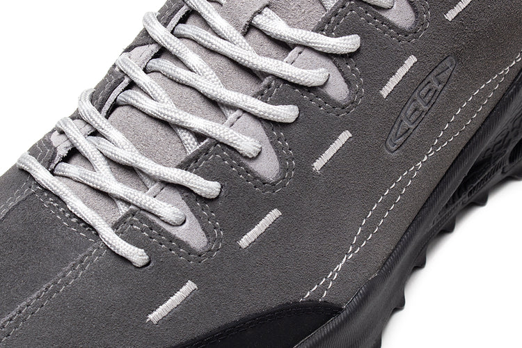 Keen - Jasper Zionic
Style # 1031092
Color : Magnet / Vapor