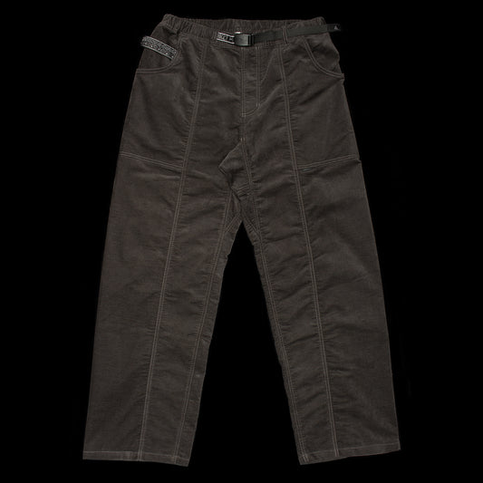 Gramicci x And Wander Corduroy Gadget Pants
Adjustable waistband with integrated belt and buckle
Color : Charcoal