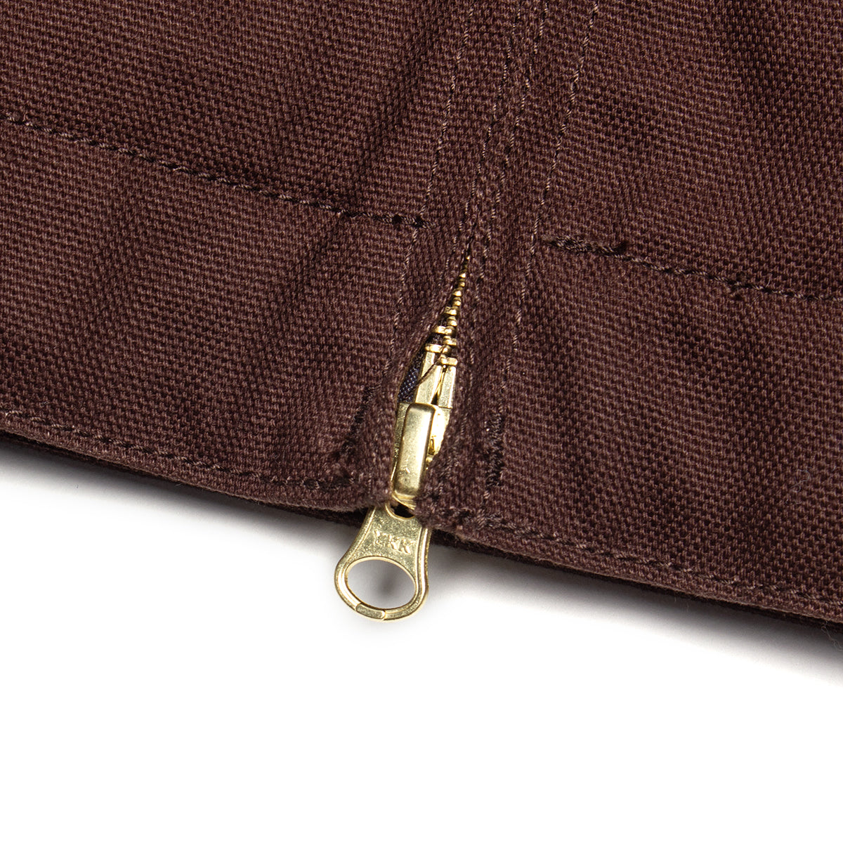 Carhartt WIP - Detroit Jacket
Style # I015264-1YL
Color : Tobacco / Black (Rigid)