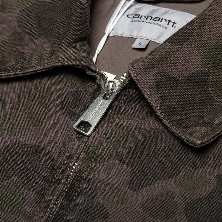 Carhartt WIP - Duck Detroit Jacket
Style # I034281-3EL
Color : Green / Porphyry Camo Duck (Garment Dyed)