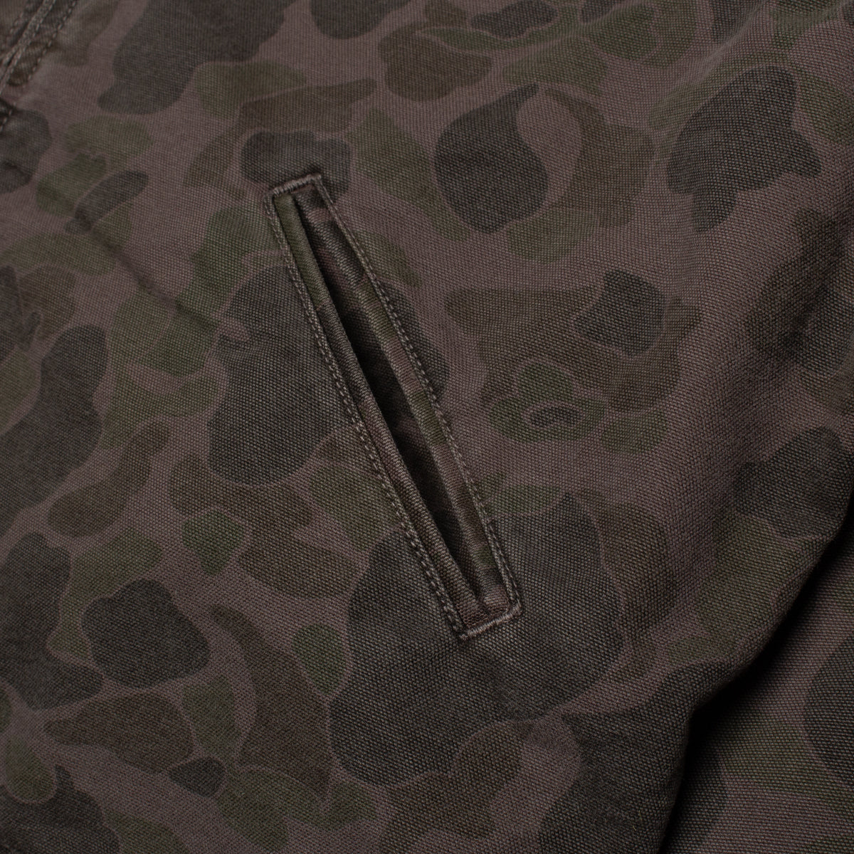 Carhartt WIP - Duck Detroit Jacket
Style # I034281-3EL
Color : Green / Porphyry Camo Duck (Garment Dyed)