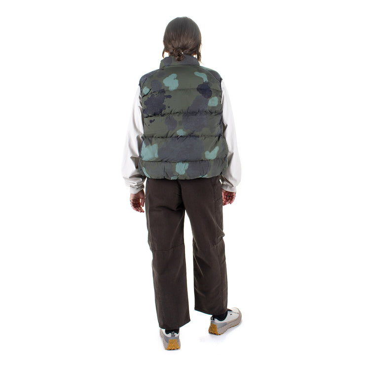 Gramicci x And Wander | Gramicci x And Wander Women's Down Vest
Color : Camo