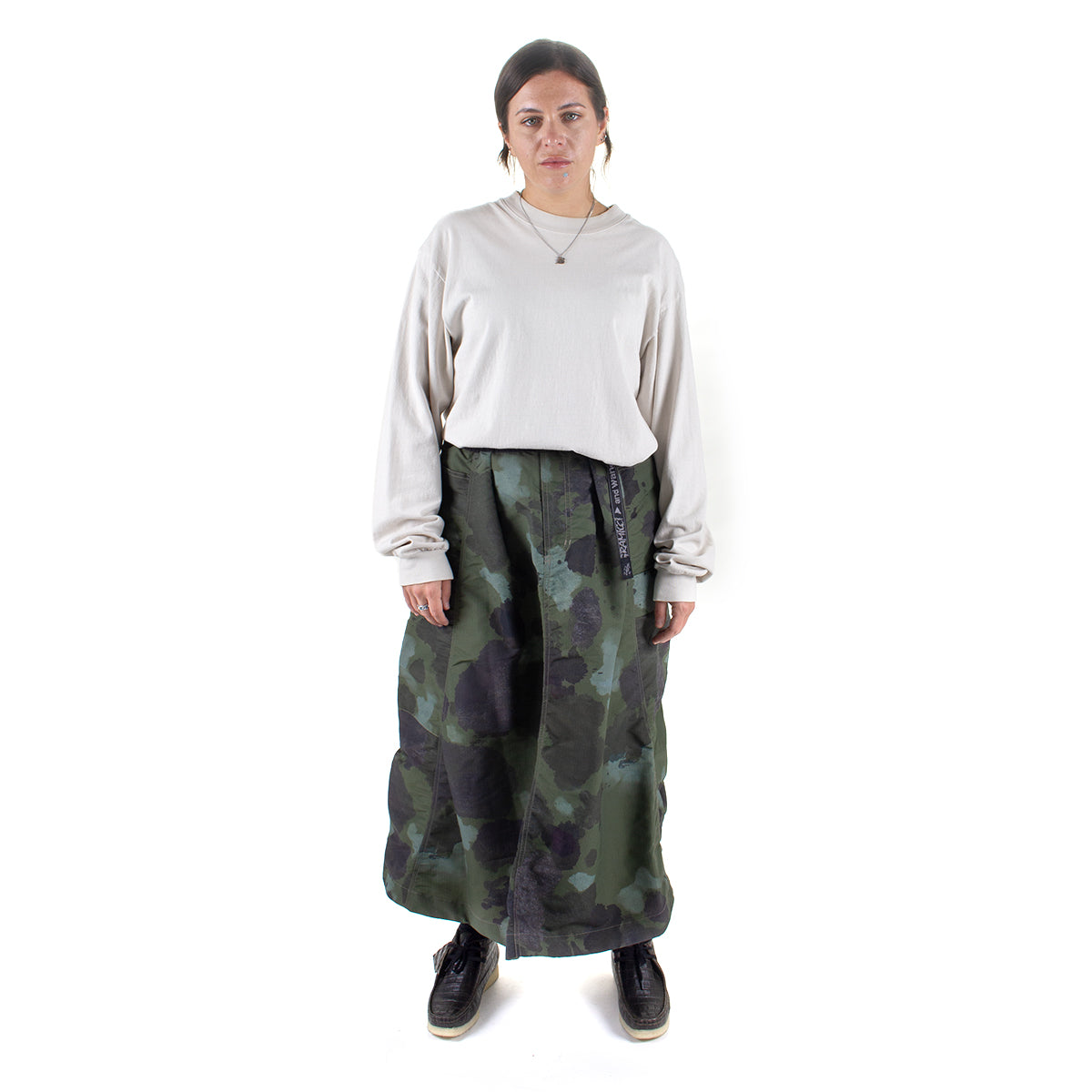 Gramicci x And Wander Women's Ripstop Voyager Skirt
Color : Camo