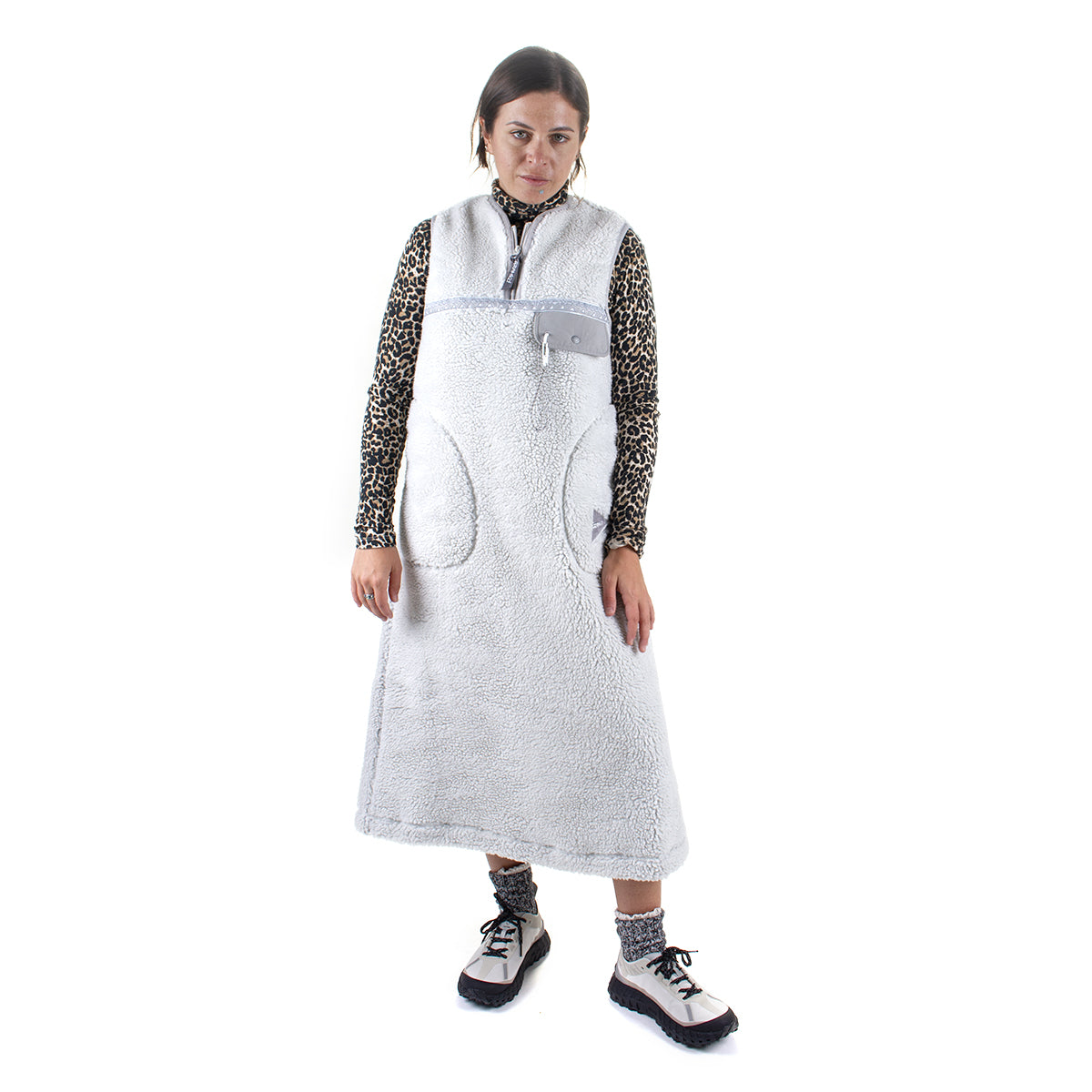 Gramicci x And Wander Women's Fleece Dress
Color : Light Grey