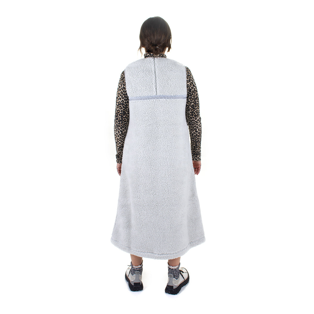 Gramicci x And Wander Women's Fleece Dress
Color : Light Grey