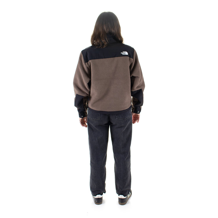 The North Face | Women's Retro Denali Jacket
Style # NF0A88YR5EX1
Color : Smokey Brown / TNF Black