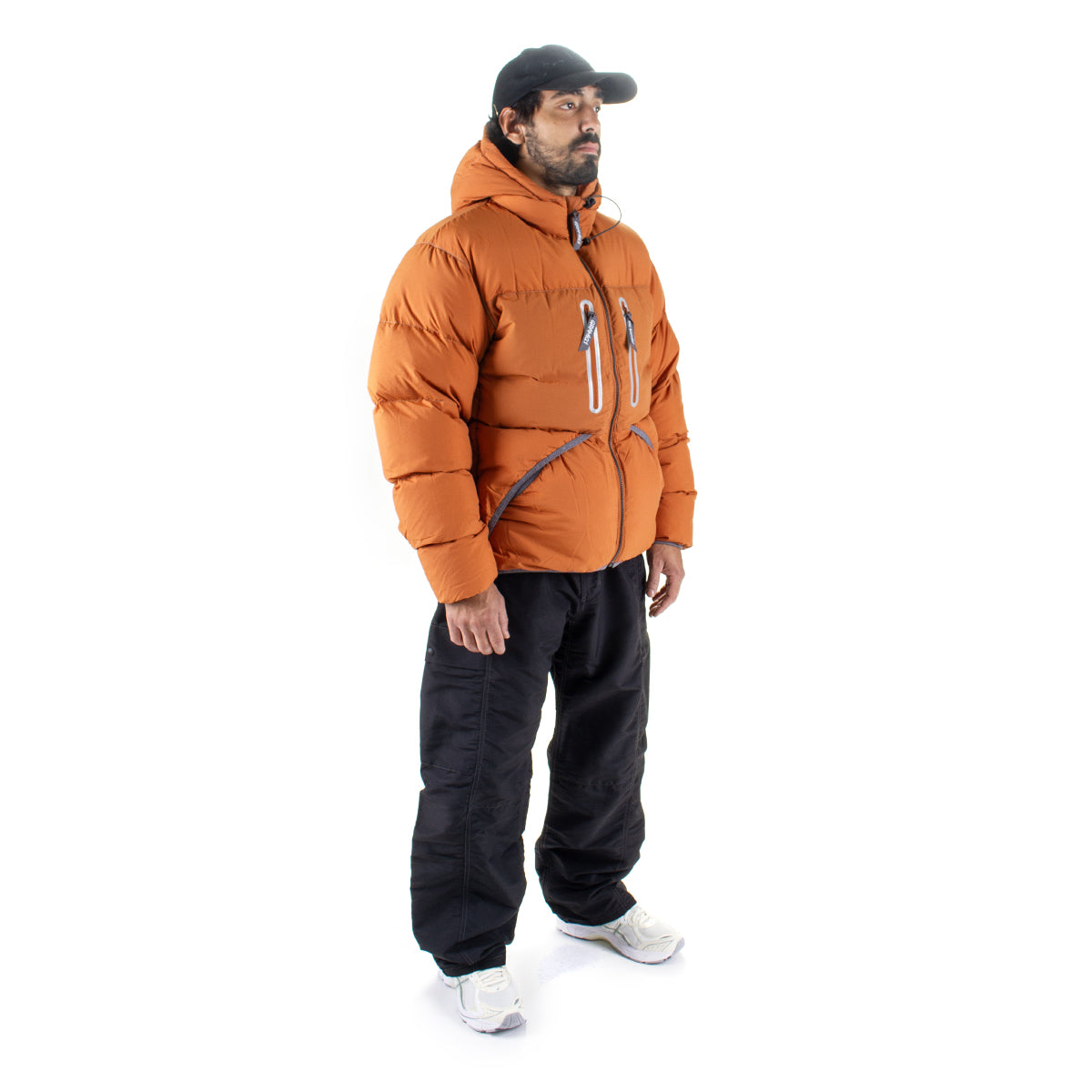 Gramicci x And Wander | Down Jacket
Color : Orange