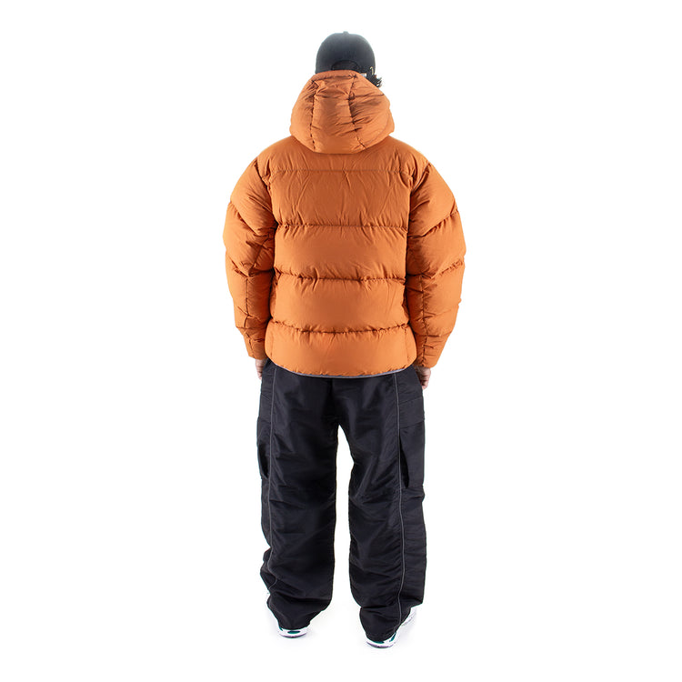 Gramicci x And Wander | Down Jacket
Color : Orange