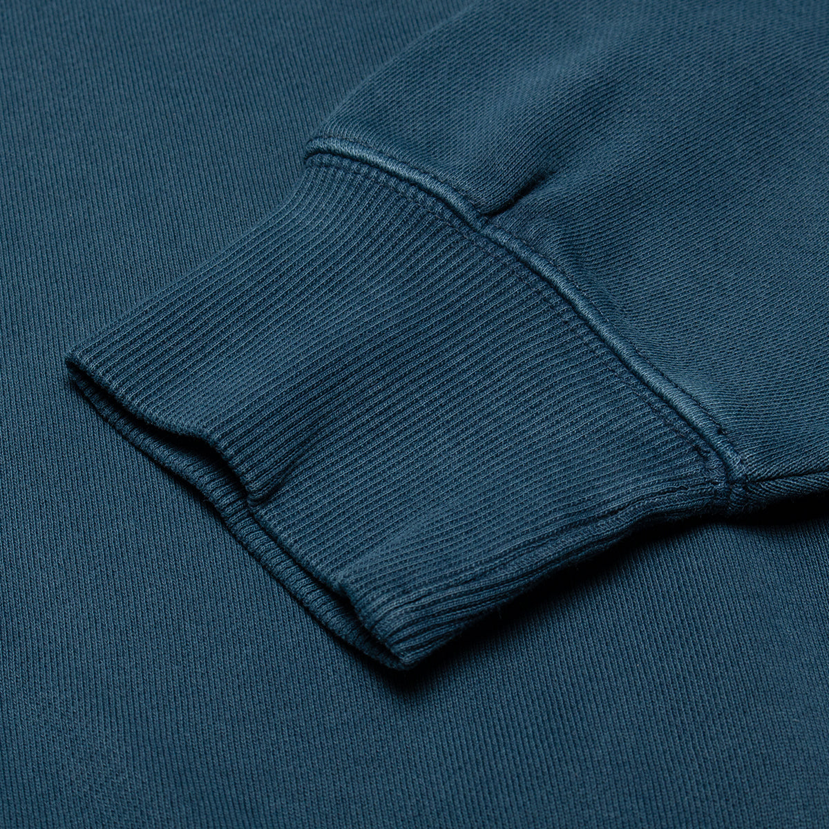 Carhartt WIP - Women's Hooded Nelson Sweatshirt
Style # I032741-0AU
Color : Deep Lagoon